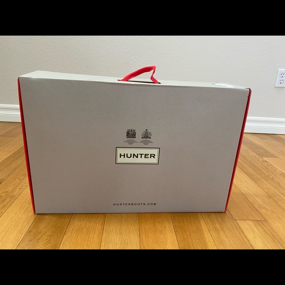 HUNTER tall black Rain boots. - Picture 9 of 13